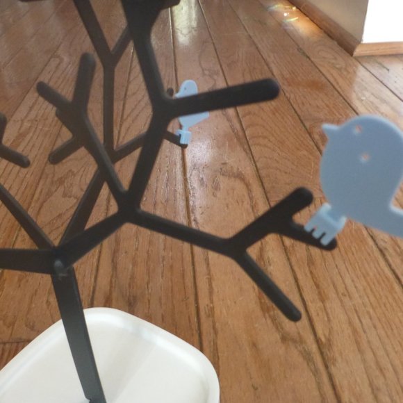 Super Cute Tree Jewlery Holder / Organizer / Stand With Blue Birds of Happiness - Picture 3 of 5